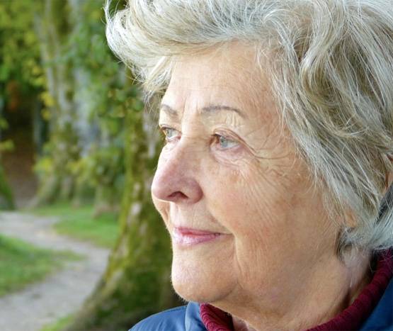 घर में साथ रहने आई सास तो महिला ने दे दी तलाक की अर्जी