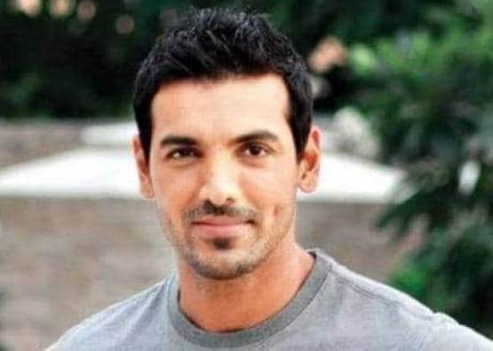 फैन की सेल्फी से भड़के थे सलमान, ये स्टार्स भी हो चुके हैं परेशान