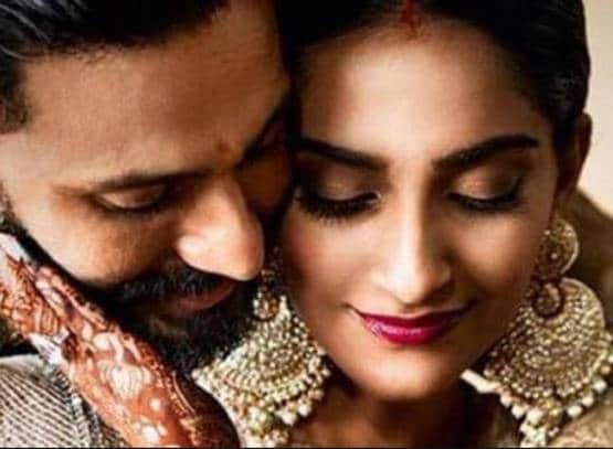 इटली में रोमांटिक हुईं सोनम, लिपलॉक का वीडियो Viral