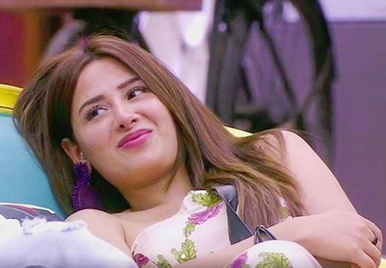 रश्मि पर भड़कीं माहिरा शर्मा, गुस्से में बोलीं- मुझे नफरत है इससे