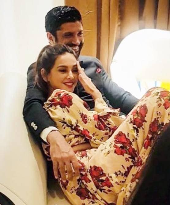 फरहान के घर बजेंगी शहनाइयां, शिबानी संग जल्द करेंगे शादी?