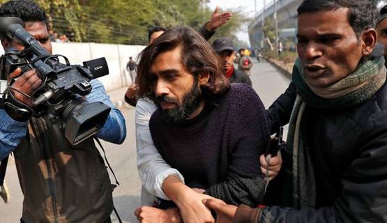 कौन हैं शादाब फारुक, जिसे जामिया में लगी गोली, ऐसी है कैंपस में इमेज