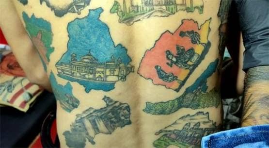 370-CAA के समर्थन में शरीर पर बनवाया सभी राज्यों का 'टैटू नक्शा'