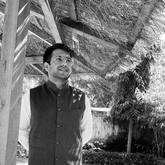 सताता था हिंदी का भूत, 2 बार फेल, बॉलीवुड फिल्में देख बने IAS