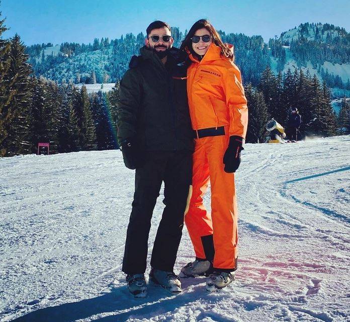 इस अंदाज में नए साल का जश्न मना रहे विराट-अनुष्का