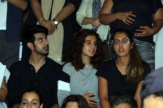 ऋचा चड्ढा से तापसी तक, JNU हिंसा के खिलाफ प्रोटेस्ट में दिखे ये सितारे