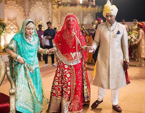 मोहिना के लंबे घूंघट पर यूजर्स ने उठाए सवाल, एक्ट्रेस ने दिया करारा जवाब