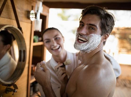 क्लीन शेव या बियर्ड मैन! जानें किन पर ज्यादा फिदा होती हैं लड़कियां