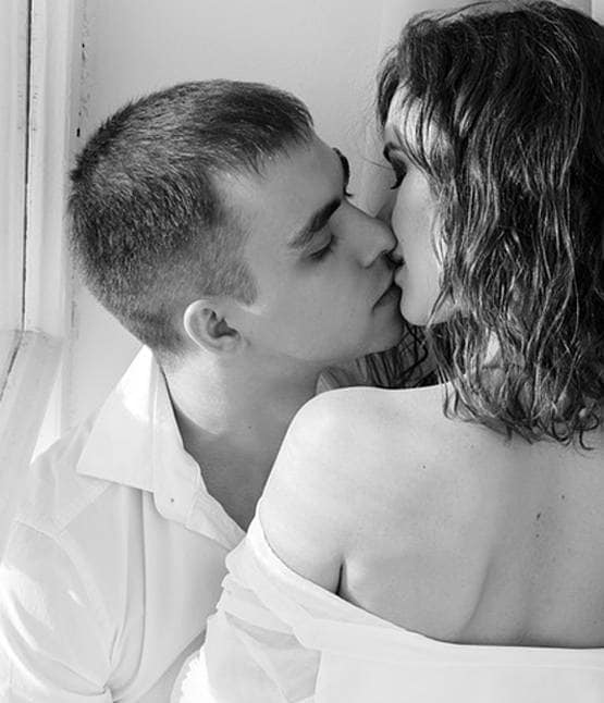 पति के 10 अफेयर्स के बारे में जानकर भी खुश क्यों है ये महिला?