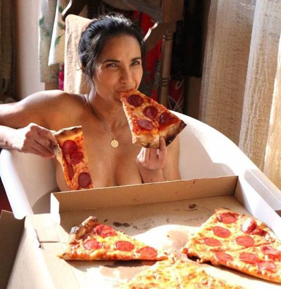 पद्मालक्ष्मी ने तस्वीर शेयर कर बताई अपनी उम्र, फैन्स जानकर हुए हैरान