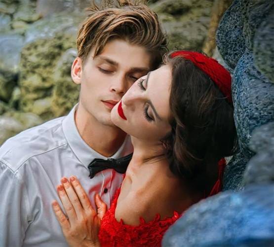 'शादी से पहले मत करो सेक्स', परेशान सरकार को लगानी पड़ी गुहार