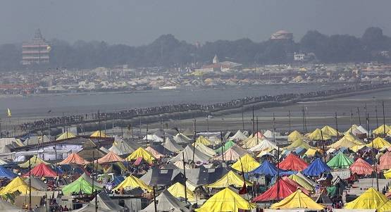 मौनी अमावस्या: लाखों श्रद्धालुओं ने संगम में लगाई आस्था की डुबकी