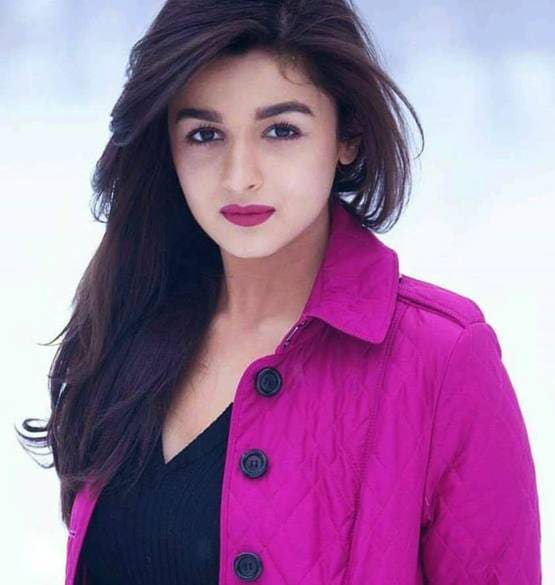 उड़ता पंजाब से गंगूबाई तक, लुक्स को लेकर आलिया ने किए कमाल के एक्सपेरिमेंट