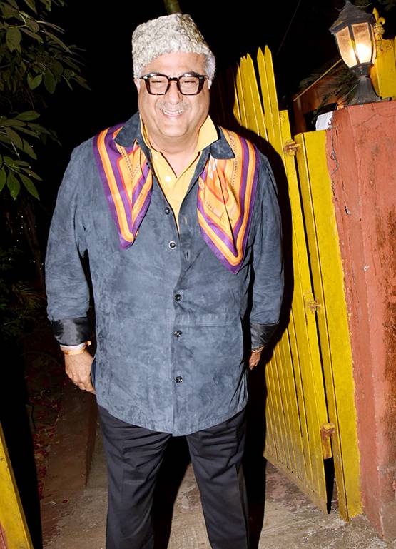 जावेद अख्तर बर्थडे: रेट्रो लुक में सेलेब्स, फरहान ने लिया अमिताभ का गेटअप