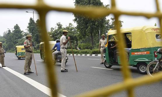 क्या है पुलिस कमिश्नरी सिस्टम, IAS के सामने पावरफुल खाकी