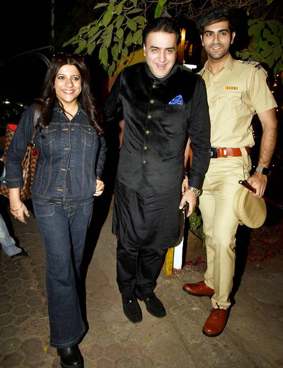 जावेद अख्तर बर्थडे: रेट्रो लुक में सेलेब्स, फरहान ने लिया अमिताभ का गेटअप