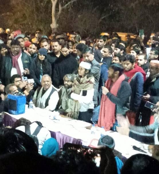 जेएनयू: खामोश थीं दीपिका, कन्हैया लगाते रहे 'जय भीम' के नारे