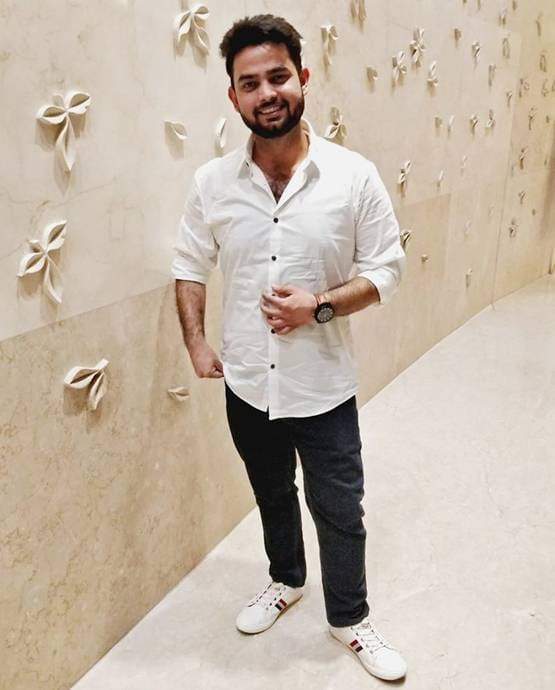 8 बार फेल, इंजीनियरिंग में 56% नंबर, फिर इस तरह बना UPSC टॉपर