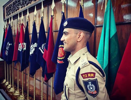 नौकरी की तलाश में गांव से आया दिल्ली, पहले कांस्टेबल फिर बना IPS