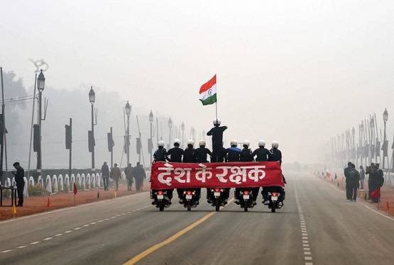 दिल्ली की सड़कों पर तोप-मिसाइल, परेड की तैयारी, ऐसे मिलेगी टिकट