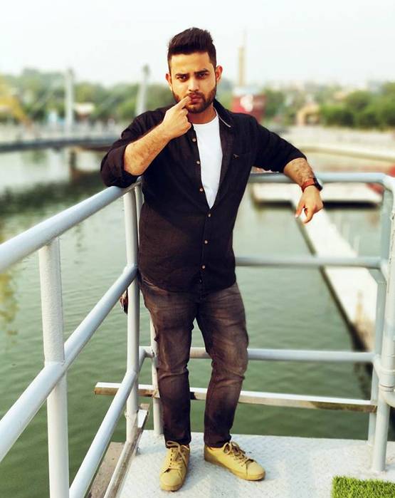 8 बार फेल, इंजीनियरिंग में 56% नंबर, फिर इस तरह बना UPSC टॉपर