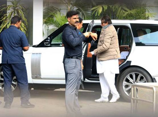 ऋतु नंदा का अंतिम संस्कार, अमिताभ बच्चन परिवार संग रवाना