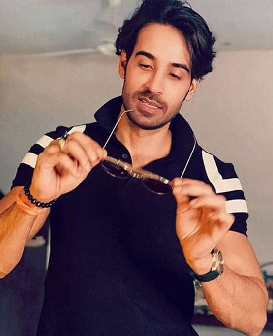 सेक्स रैकेट: Ex गर्लफ्रेंड के आरोप पर बिग बॉस कंटेस्टेंट ने तोड़ी चुप्पी