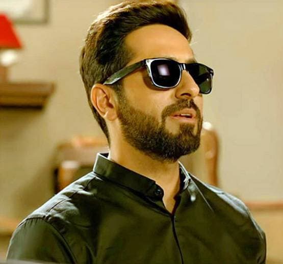 स्पर्म डोनर से गे लिपलॉक तक, इमेज ब्रेकर साबित हो रहे आयुष्मान