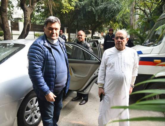 ऋतु नंदा के अंतिम संस्कार में पहुंचा कपूर परिवार, अभिषेक-ऐश्वर्या हुए शामिल