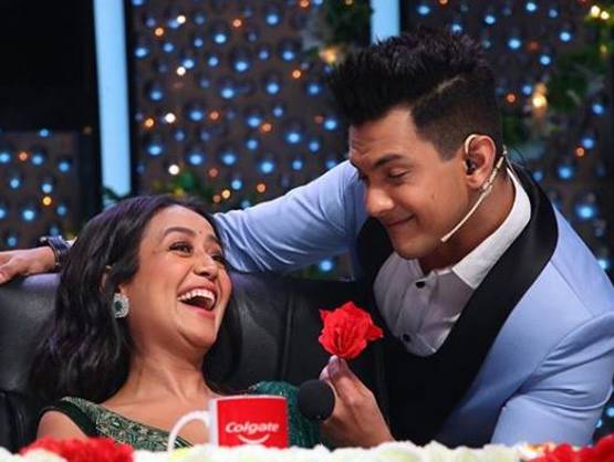 Indian Idol 11: 'शादी' से पहले नेहा-आदित्य का रोमांटिक डांस, तस्वीरें