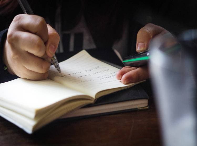 26 साल की टीचर ने किया 14 साल के छात्र का यौन शोषण, उसे लेकर भाग गई