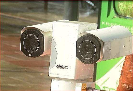 अब भारत में रोबोट बुझाएगा आग, ड्रोन से लैस फायर ब्रिगेड लॉन्च