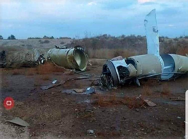 फुस्स हो गईं ईरान की मिसाइलें, सामने आईं एयरबेस पर तबाही की फोटो