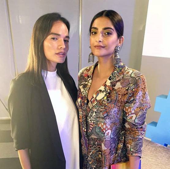 परिवार से दुत्कार, सभी ने उड़ाया मजाक, ऐसे बनीं नेपाल की पहली ट्रांसजेंडर मॉडल