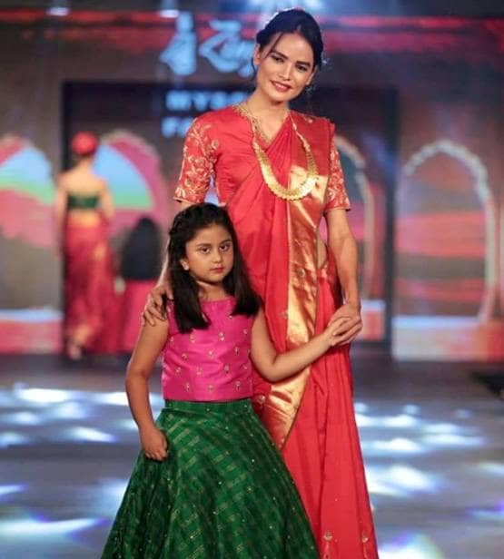 परिवार से दुत्कार, सभी ने उड़ाया मजाक, ऐसे बनीं नेपाल की पहली ट्रांसजेंडर मॉडल