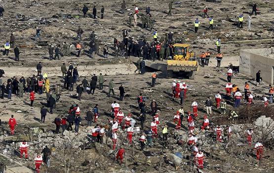 ईरान ने खुद ही मारा था विमान, सामने आईं घटनास्थल पर मलबे की तस्वीरें