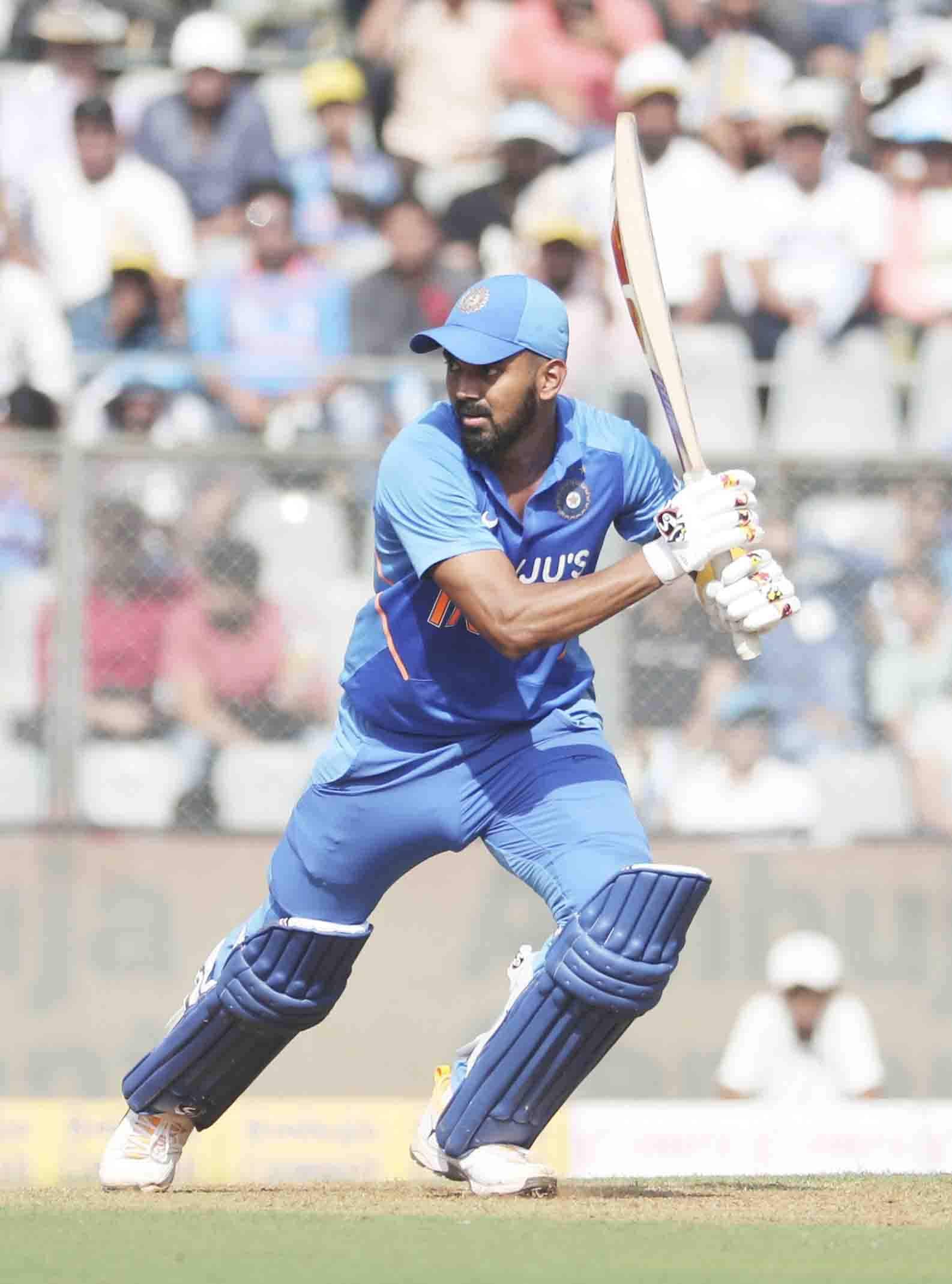 राहुल बोले- इन दिग्गजों की वीडियो देखकर नंबर 5 पर बैटिंग की तैयारी की