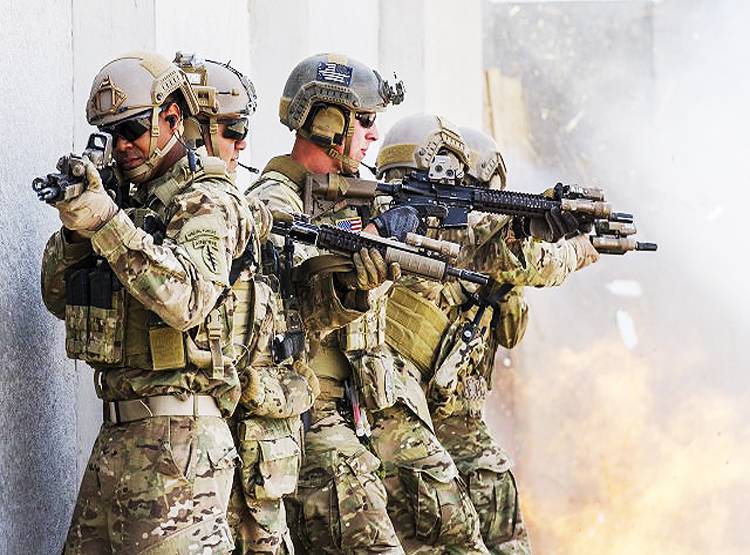 US-Iran में युद्ध हुआ तो खाड़ी देशों में इतने भारतीय खतरे में!