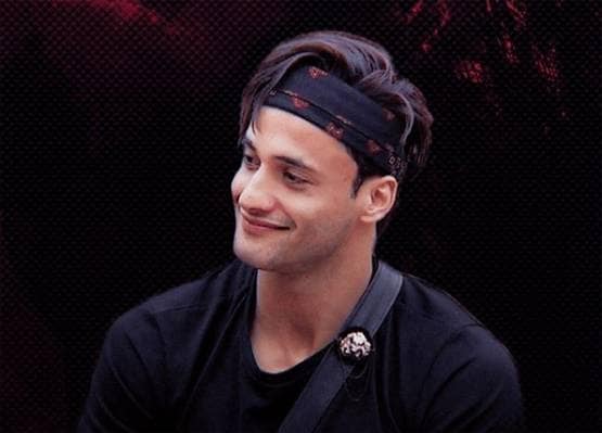 सिद्धार्थ से ज्यादा गाली देता है ये कंटेस्टेंट, देवोलीना ने बताया