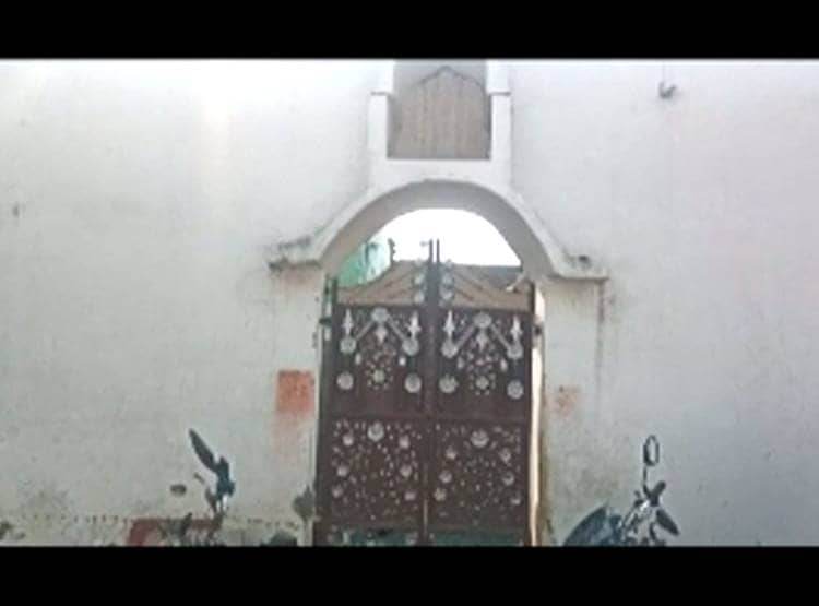 प्रेमी से म‍िलकर आई तो मां ने टोका, गुस्साई बेटी ने ज‍िंदा जलाया