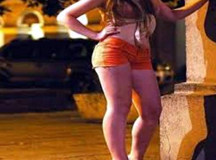 क‍िराए के मकान में सेक्स रैकेट, Whatsapp पर फोटो भेज होता था ज‍िस्म का सौदा