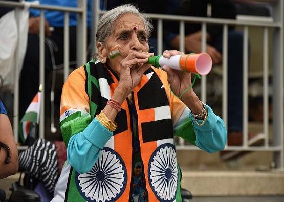 टीम इंडिया की 'सुपरफैन दादी' का निधन, WC में सबको बनाया था मुरीद
