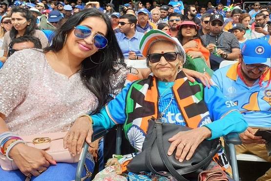 टीम इंडिया की 'सुपरफैन दादी' का निधन, WC में सबको बनाया था मुरीद