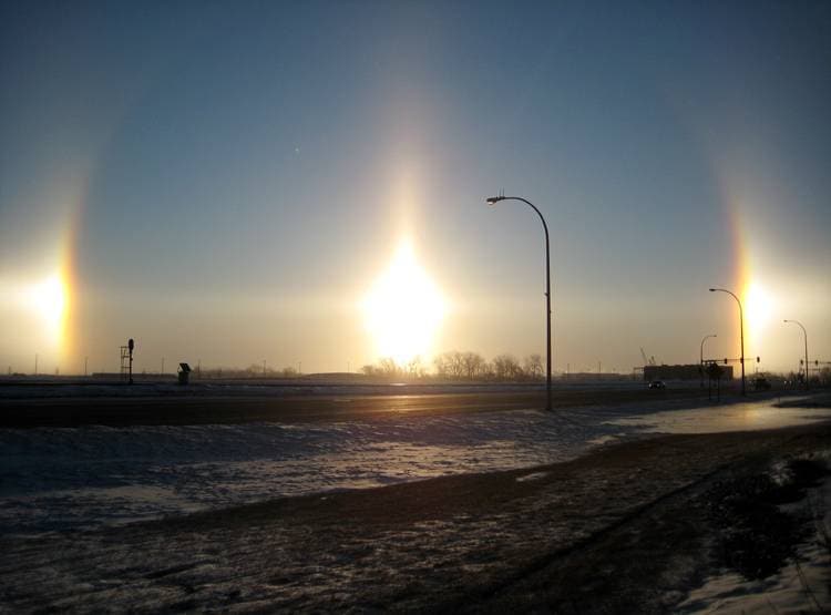 चीन में एक साथ दिखे तीन सूरज, तीन गुना ज्यादा थी रोशनी