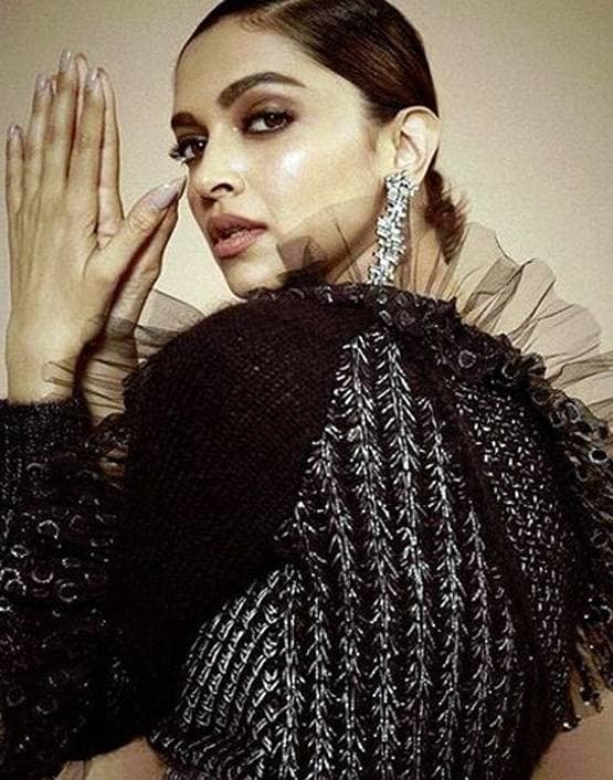 JNU जाकर चर्चा में आईं दीपिका पादुकोण, जानें कितनी की है पढ़ाई