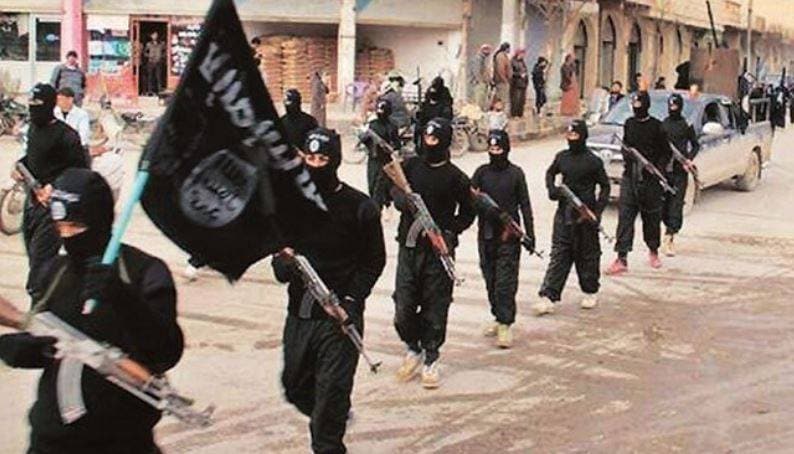 ISIS आतंकी का वजन इतना कि उठाने के लिए सुरक्षाबलों को बुलाना पड़ा ट्रक
