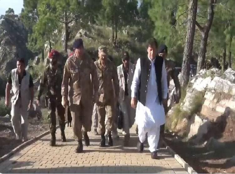 PoK पर कार्रवाई के आर्मी चीफ के बयान पर पाकिस्तानी सेना में खलबली