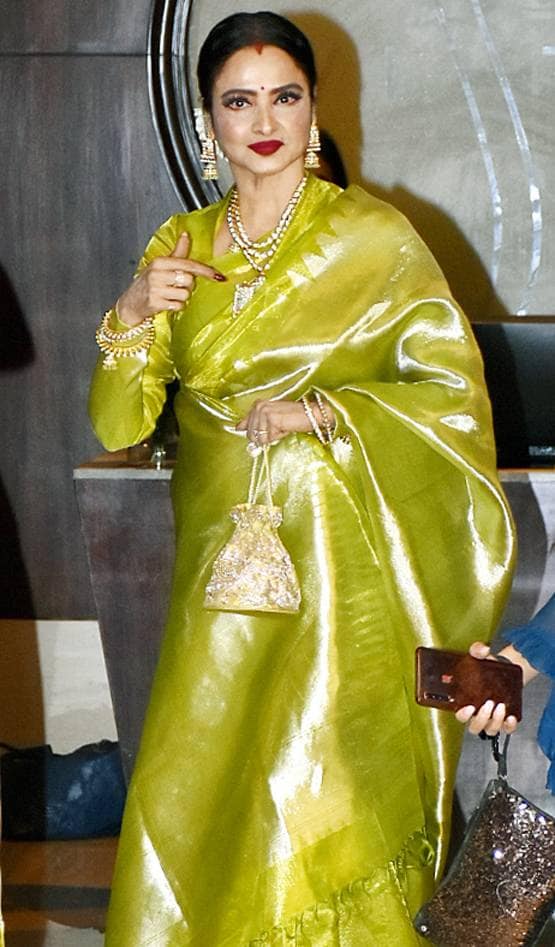 जावेद अख्तर की बर्थडे पार्टी, रेखा-दीपिका सहित पहुंचे ये सितारे