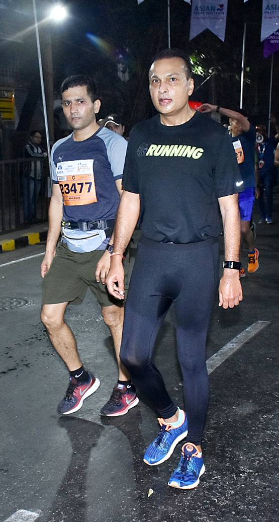 इवेंट में टाइगर श्रॉफ ने दिए फिटनेस गोल्स, ऐसे की बॉडी फ्लॉन्ट