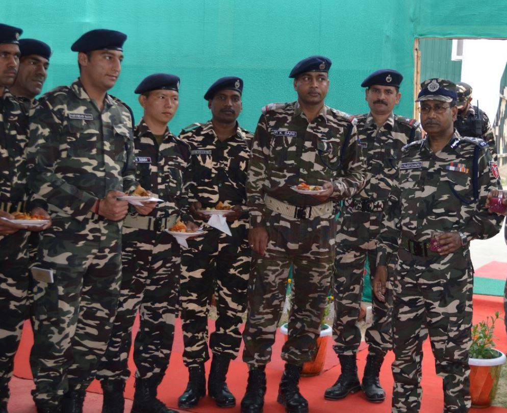 SSB जवान अचानक हवा में दागने लगा गोलियां, मचा हड़कंप